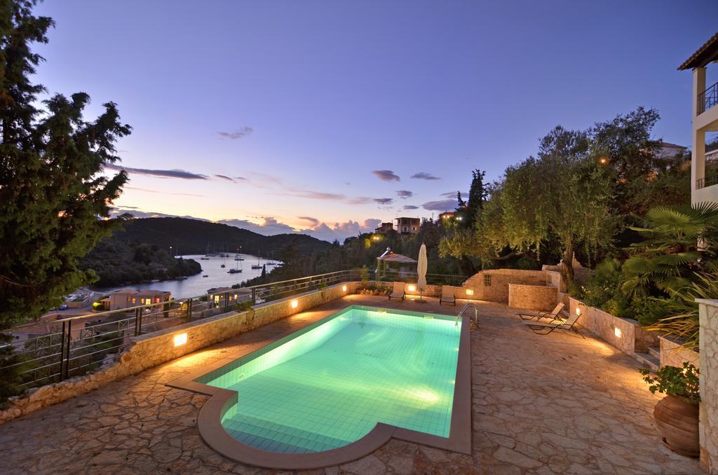 Niriides Luxury Apartments Sívota Exteriér fotografie